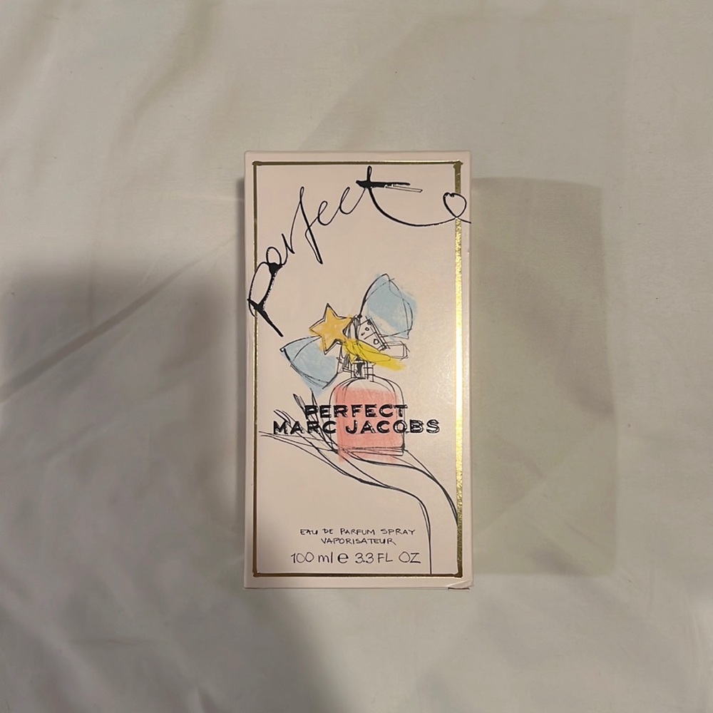 MARC JACOBS “PERFECT” PERFUME
